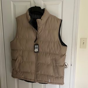 Men’s tan vest. NWT